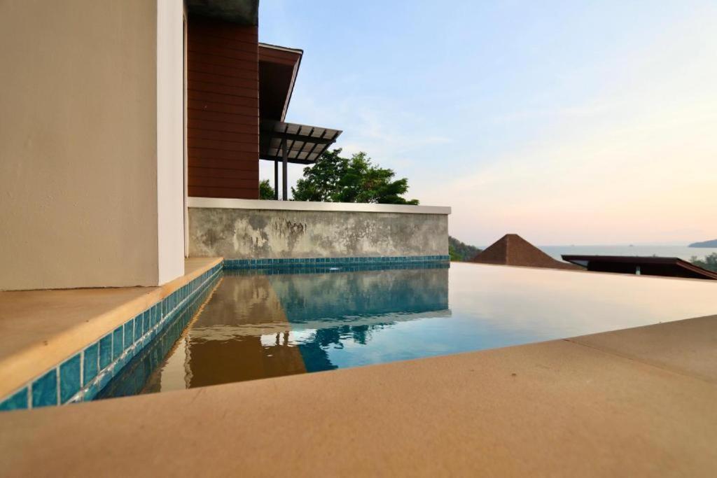 别墅 204 Ao Nang Beach, Private Sea View Pool *